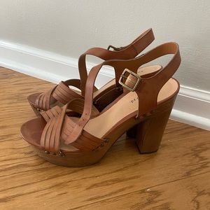 Platform heel sandal